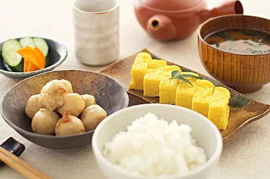 減肥不敢多吃飯<div   id=